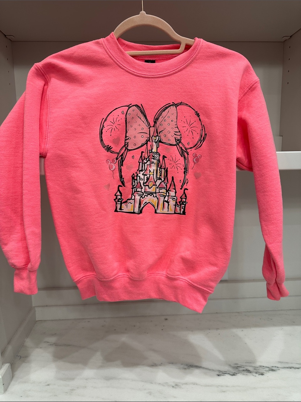 Gildan kids size small Pink Graphic Castle Sweatshirt.  Like new